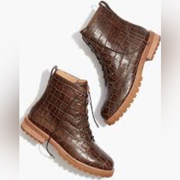 Madewell | The Clair Lace-Up Boot in Croc Embossed Leather Brown Sz 8 - Picture 1 of 11